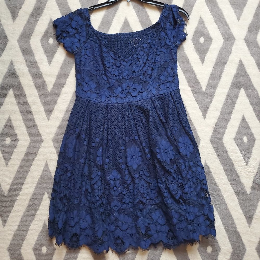 Francesca's juniors lace special occasion dress